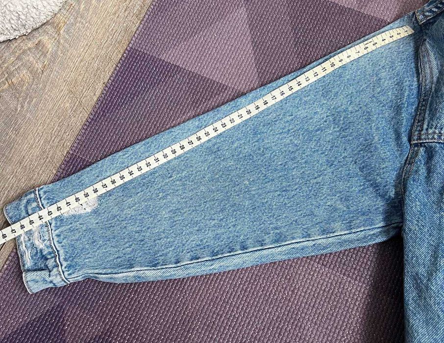 Джинсова куртка розмір XS