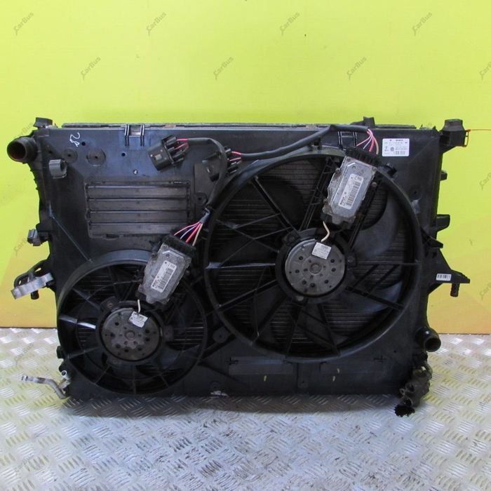 Касета радиатора Audi  Q7 3.0 дизель CASA Радиатор Ауди КУ7 Разборка