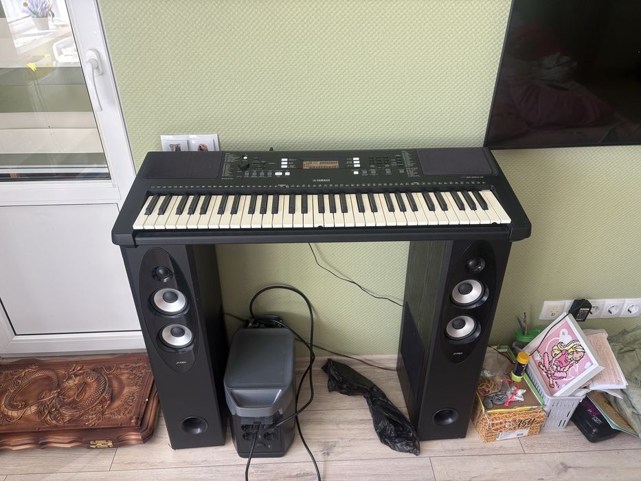 Синтезатор YAMAHA PSR-E363