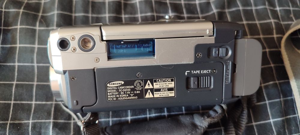 Відеокамера Samsung SC-D6550