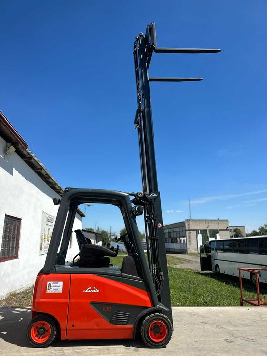 Штабелер електричний Навантажувач  1414 Навантажувач LINDE E18PH-02 1.8t 4.56m