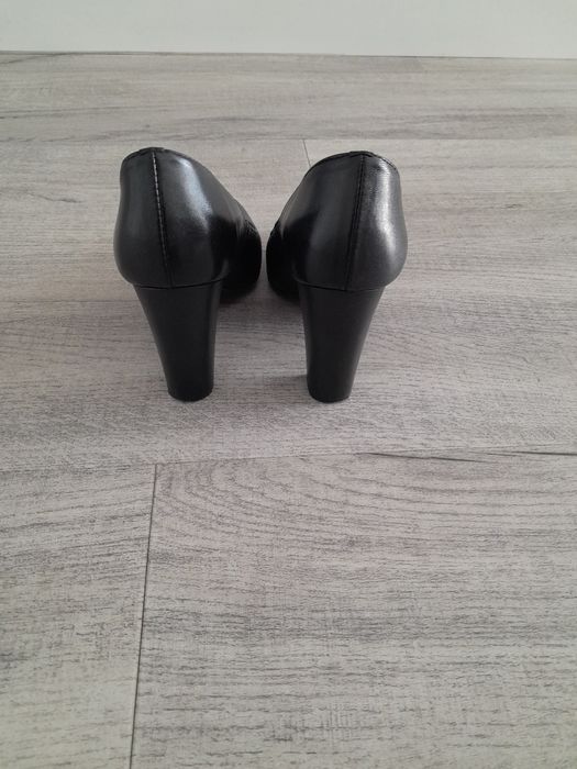 Buty skórzane Lasocki