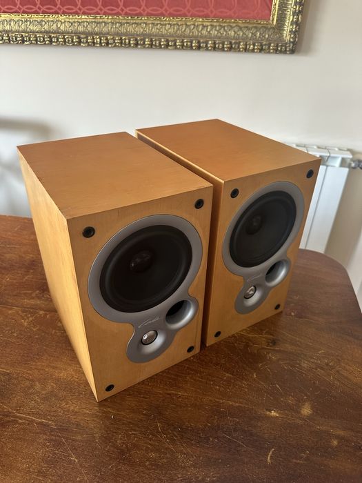 KEF Coda 70 colunas em bom estado