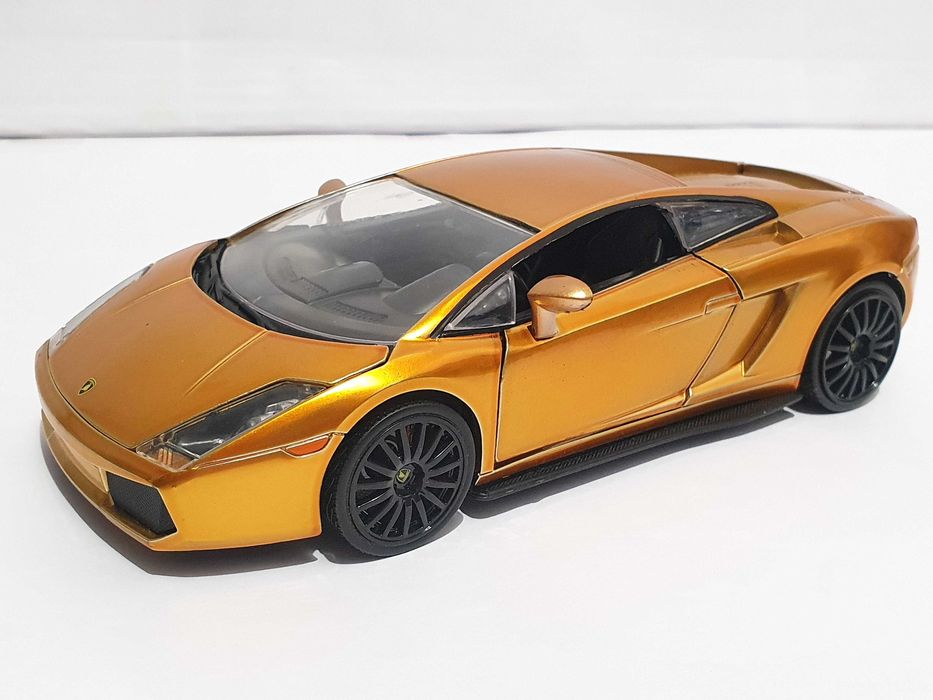 Auto metalowe skala 1/24 LAMBORGHINI GALLARDO Fast & Furious Złote