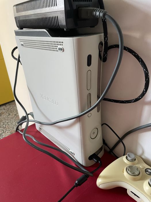 приставка Xbox 360