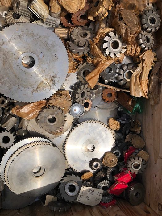 Wiertła, frezy, narzędzia pomiarowe, gwintowniki narzynki KUPIĘ