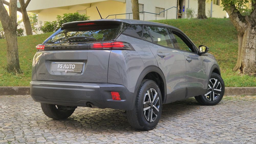 Peugeot 2008 PureTech 100 Active *DESDE 240€ MÊS*