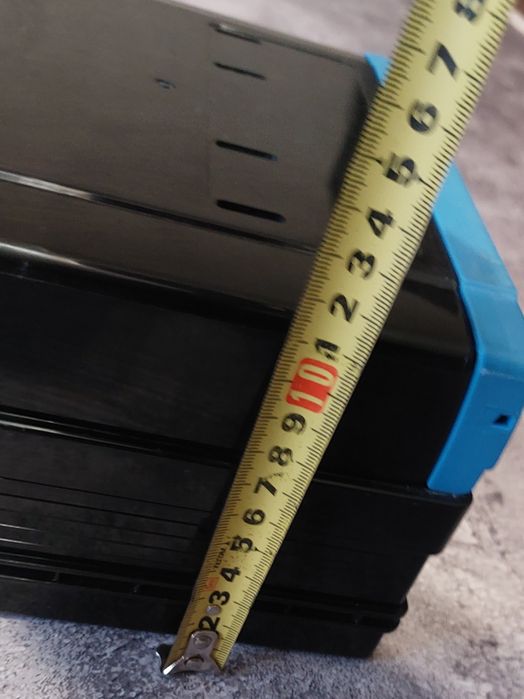 Ящик для акумулятора пластик коробка