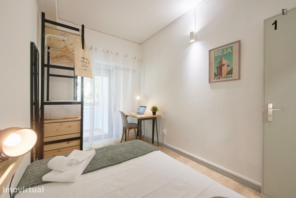 Quarto - localizado em Arroios Lisbon
