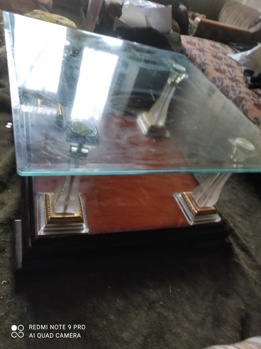 Столик журнальный