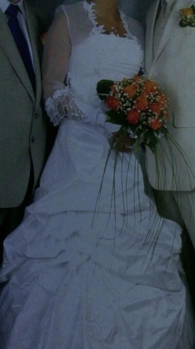 Piękna suknia ślubna