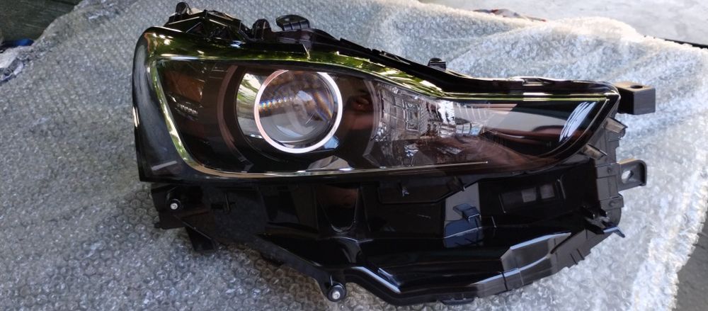 Фара правая. Европа. Фара. LED. Lexus IS.