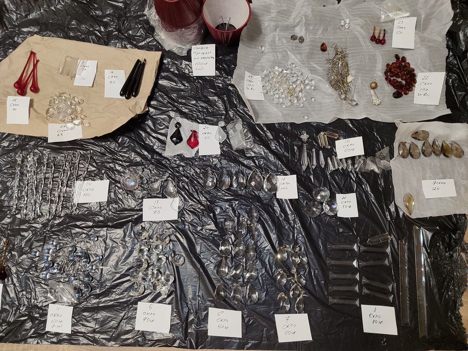 Підвіски - склянна та хрустальні на люстри и стекла до світильників