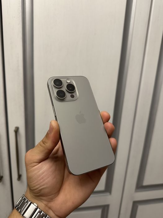 Практично ідеальний Iphone 15pro