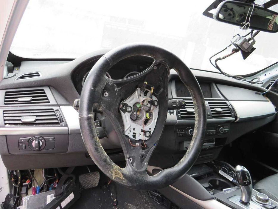 BMW E71 X6 3.0D de 2010 - Peças Usadas