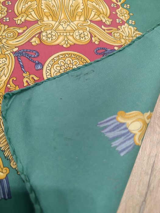 Шовкова хустка ,платок вінтаж Pierre Balmain