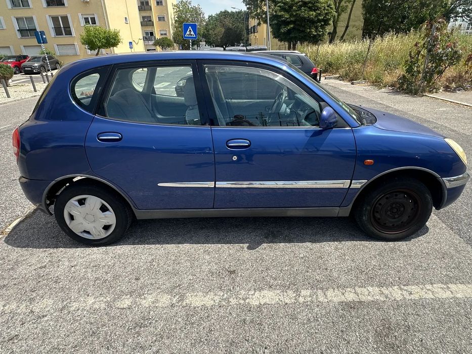 Daihatsu Sirion foto 5