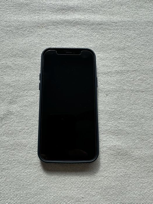 IPhone 12 czarny