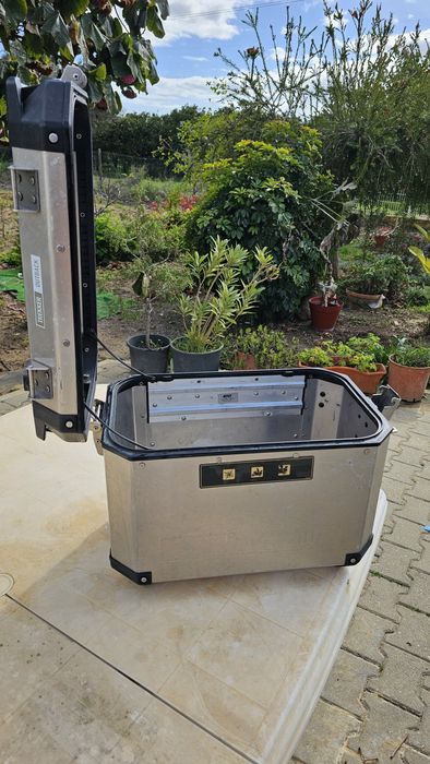 Givi Outback Trekker 48L