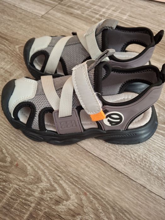 Продам дитяче взуття