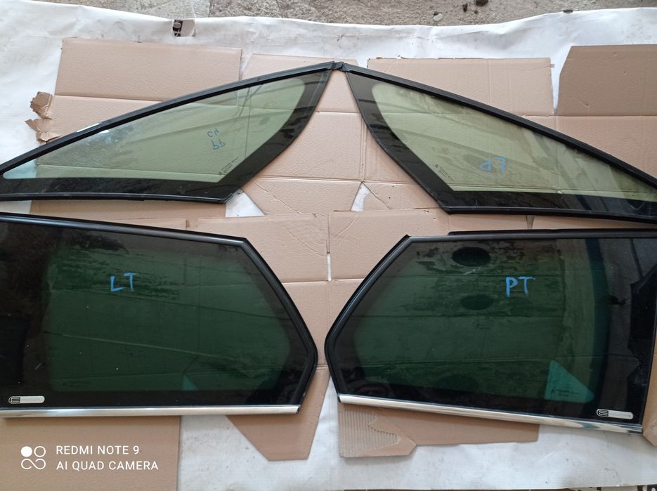 Стекло кузовное переднее заднее c4 grand picasso 2009 2010