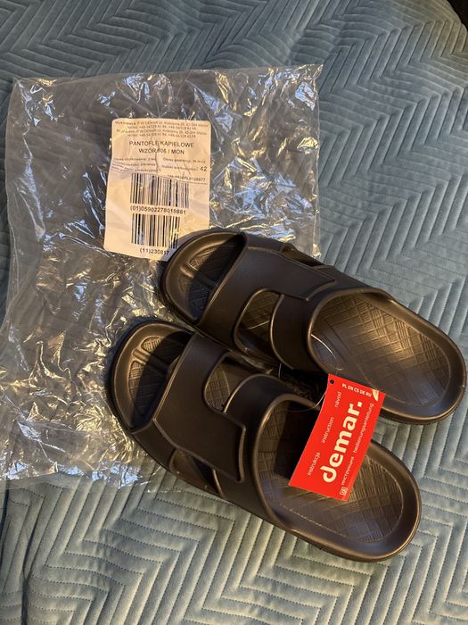 Klapki kapielowe 42 wzor 906/MON