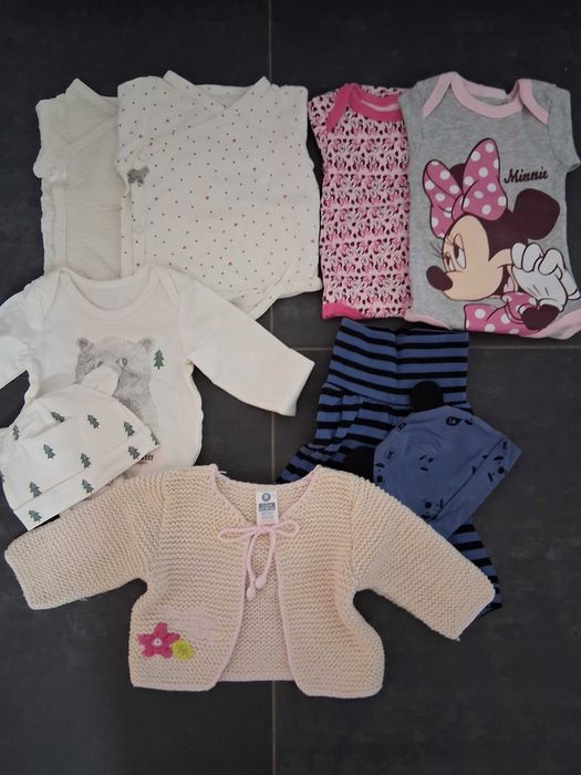 Roupa bebé/menina