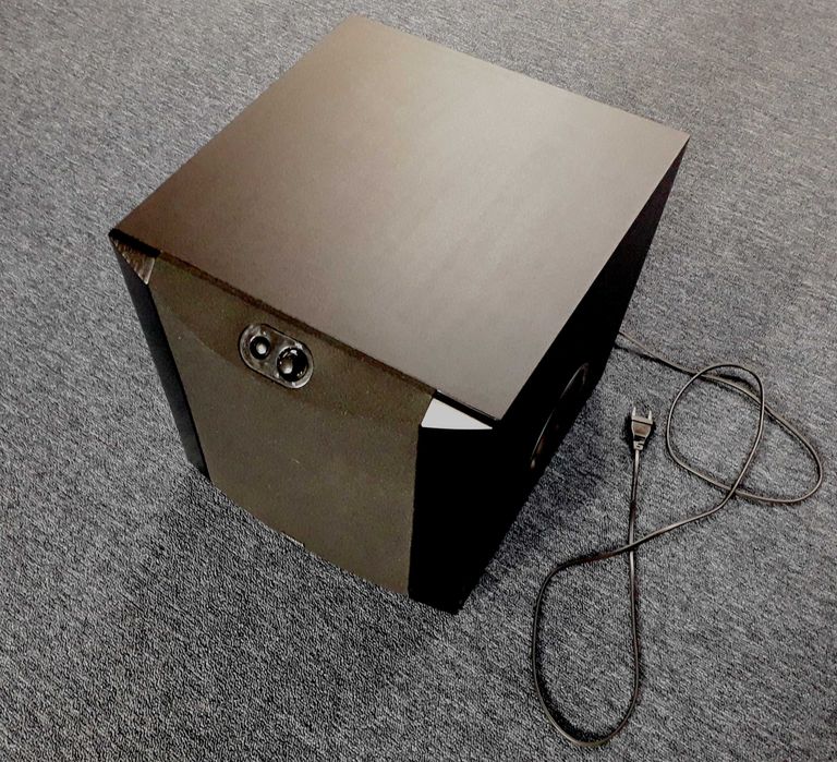 Сабвуфер YAMAHA NS-SW 300 Вт