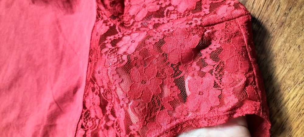 Piękna bluzka bluzeczka z koronką krótki rękaw dekolt w łódkę S