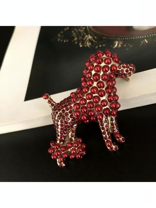 "DOLCE & GABBANA" брошка червоний пудель
Італія
нова