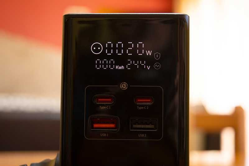 Estação de Carregamento Compacta 35W de 7 Saídas, Nova