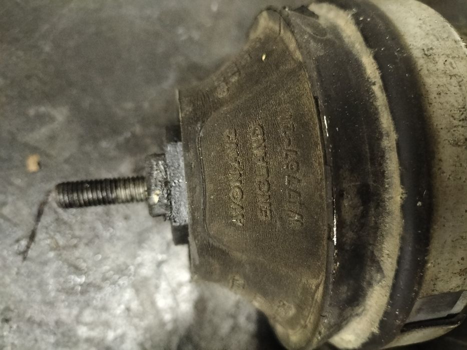 Oryginalne poduszki silnika avon audi vw 1.9 TDI awx avf