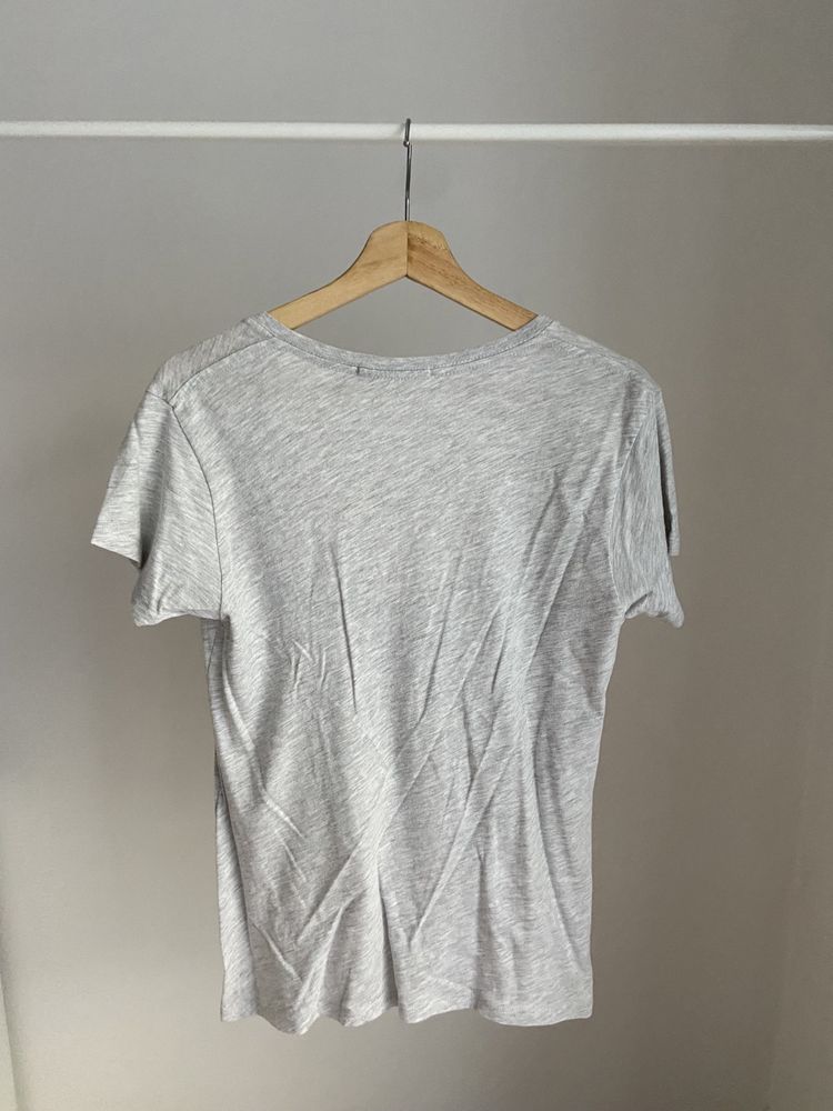 T-Shirt Brandy Melville Carnaxide E Queijas • OLX Portugal