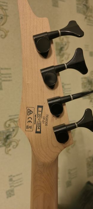 Ibanez bass Rgb300