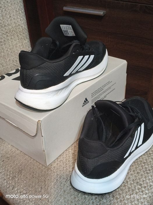 Buty marki Adidas