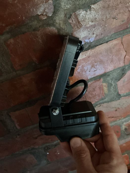 Лампа прожектор на акумулятор makita яскрава енергоощадна нова 4 дюйма