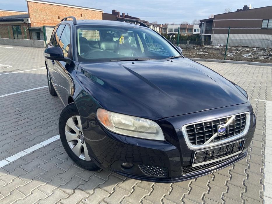 Передок Volvo V70 lll бампер комплект