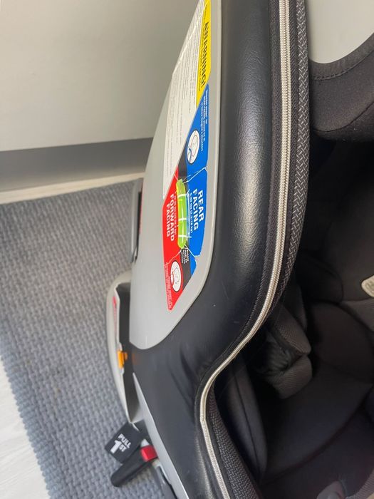 Cadeira Chicco auto com Isofix