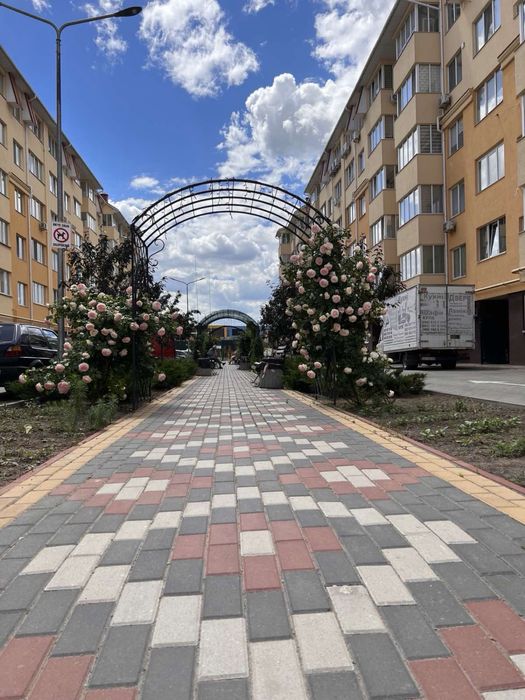 Продається сучасна 1-кк 42 м2 в ЖК «Київський маєток», розтермінування 2 роки