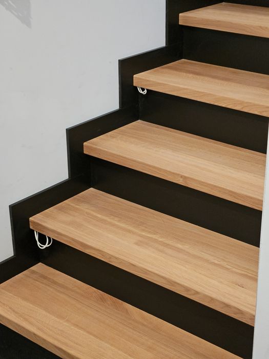 Schody drewniane balustrady producent