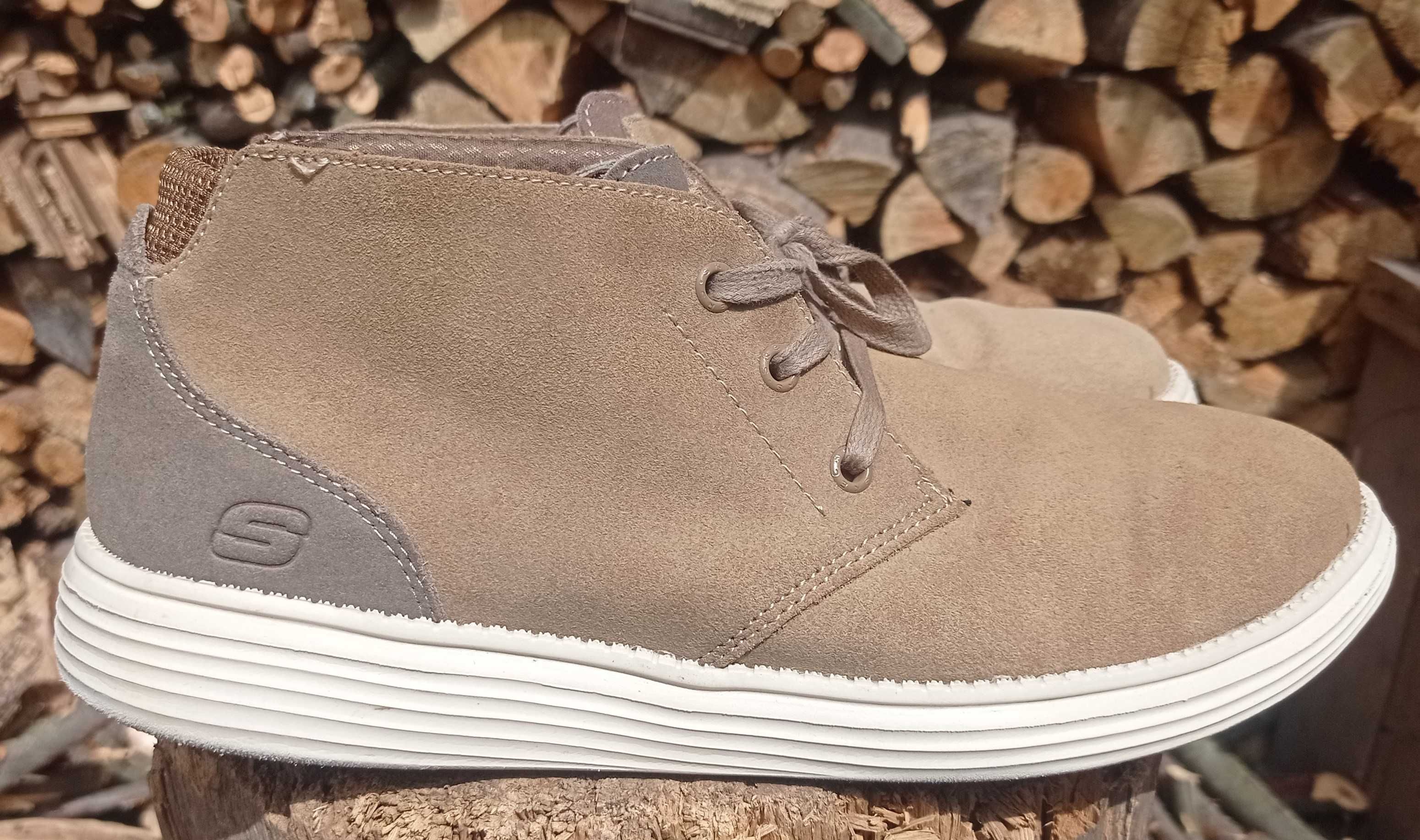 skechers status rolano relaxed fit suede