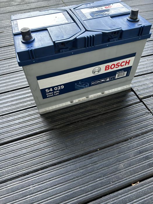 Akumulator 830A /95Ah 12V