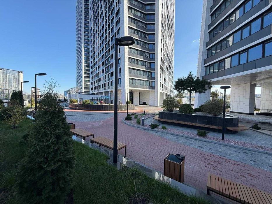 Нова 2-кімнатна 80 кв.м, Манхетен/Manhattan, метро Політехнічний інститут, Берестейський п-т 11,