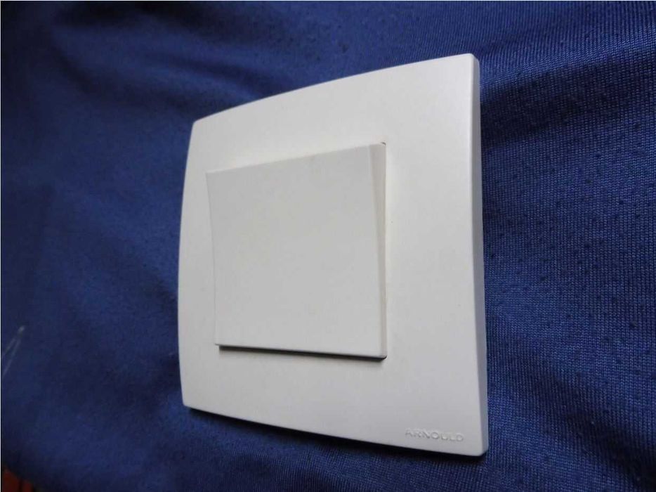 Tomadas e interruptores Arnould Espace (ou troco)