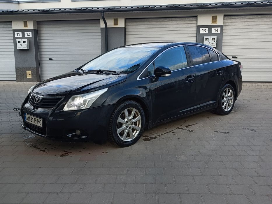 Toyota Avensis 2.0 бензин Автомат