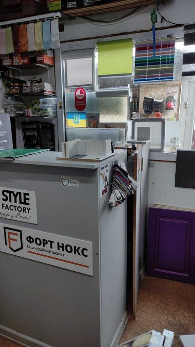 Продам або сдам в оренду торгове приміщення