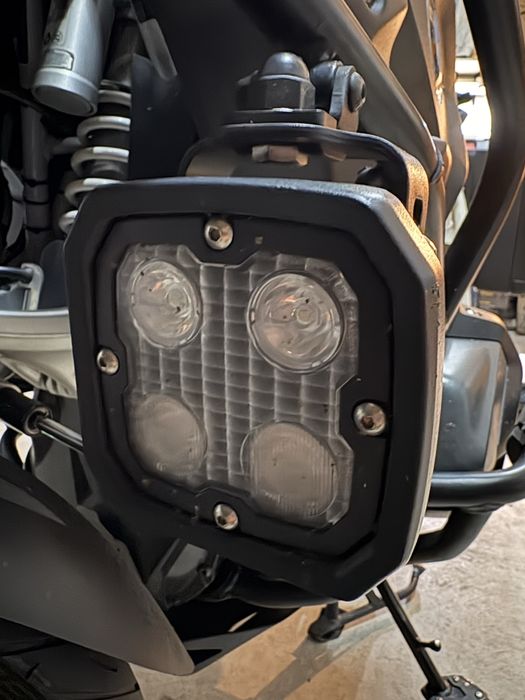 Farois auxiliares Denali D4