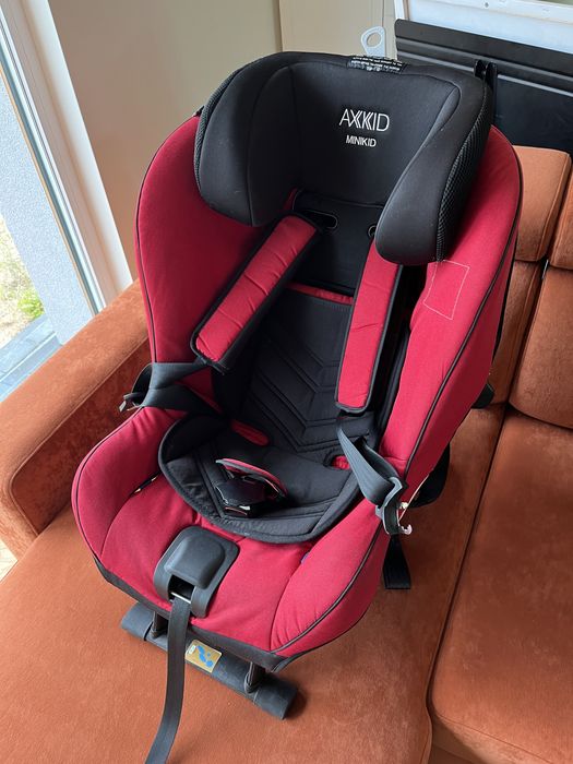 Fotelik Axkid Minikid (9-25kg)