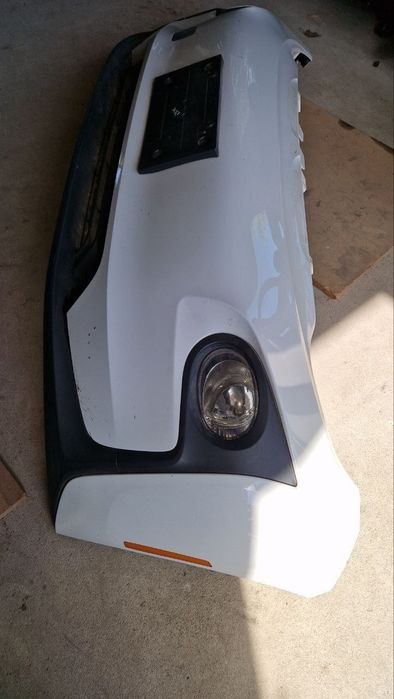 Передний бампер BMW I3