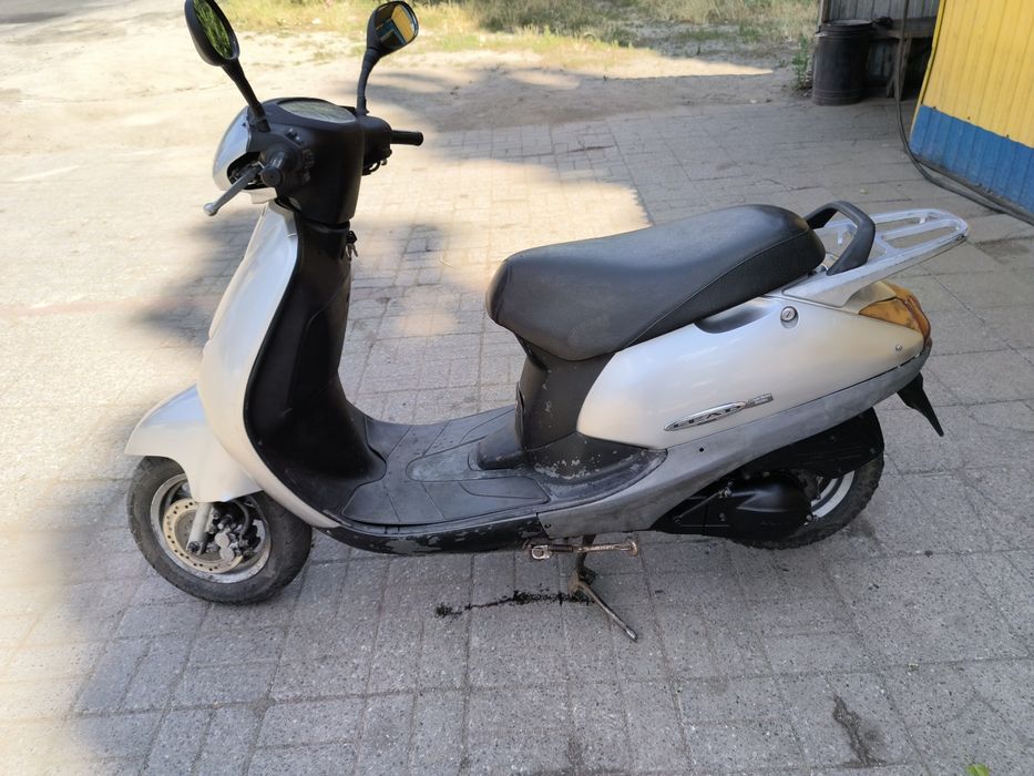 Продам скутер Honda Lead AF48